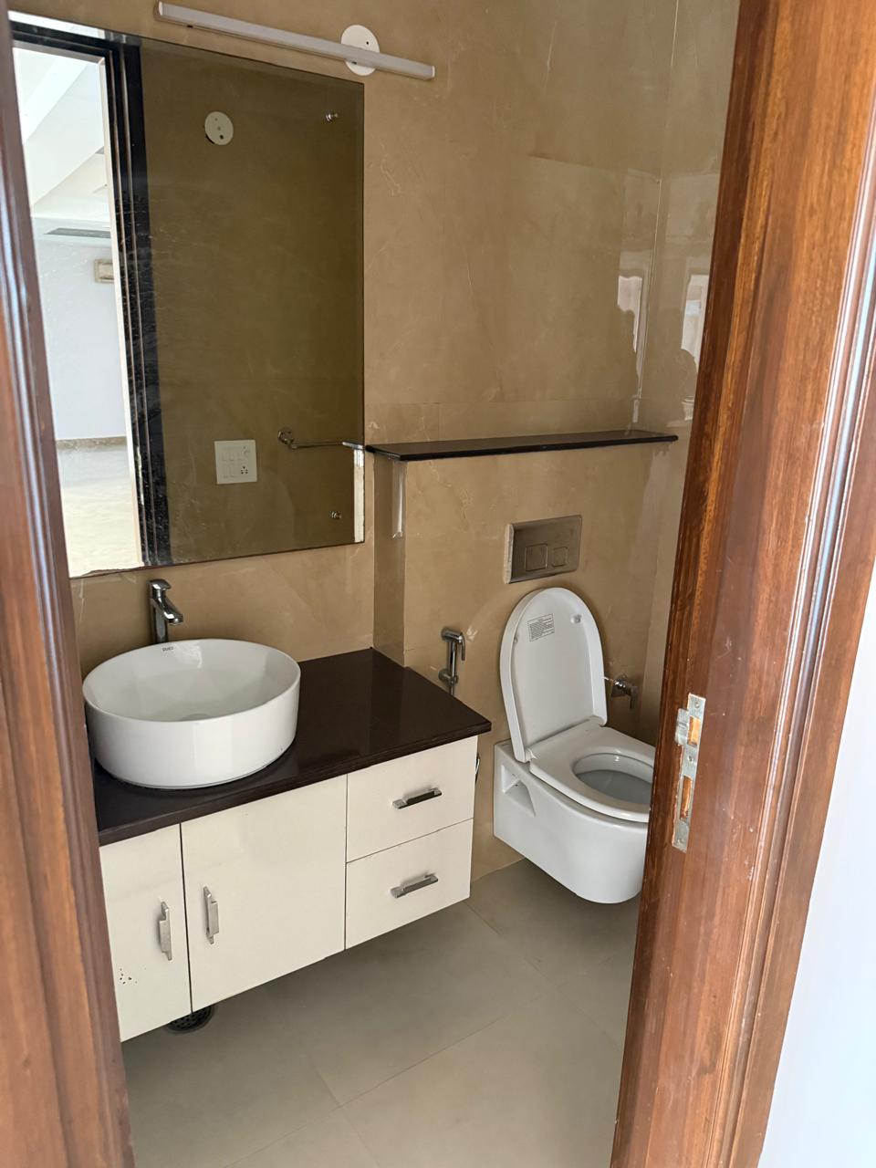 Semi-Furnished Image 6